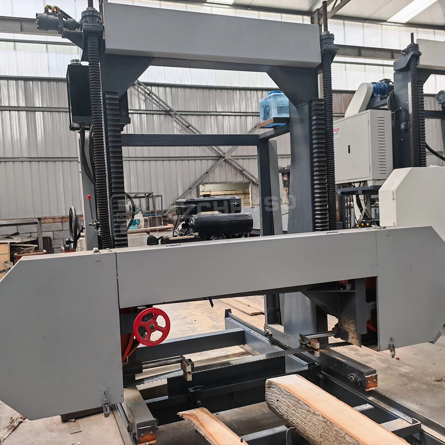 High Efficiency Log Timber Mill Horizontal Band Saw Machine